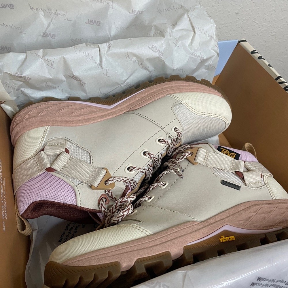 NWB Teva x FP Movement Grandview GORE-TEX Hiking Boot Size 6 - Picture 9 of 14